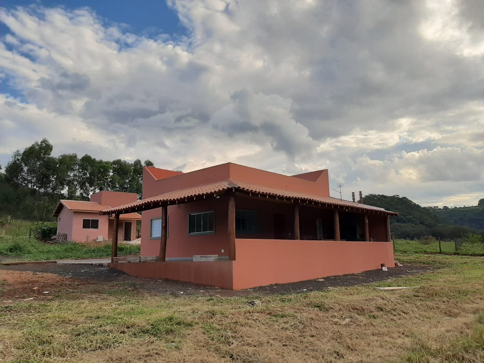 Em Rifaina, Oportunidade de Lazer e Investimento.